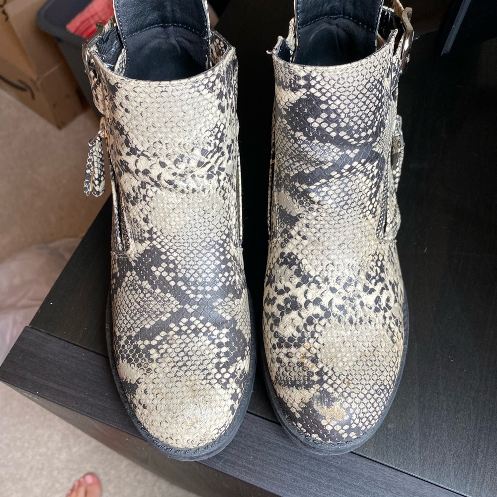 Qupid Snake Booties With Zipper On Side - image 2